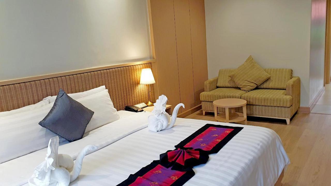 Art Patong Residence 布吉 外观 照片