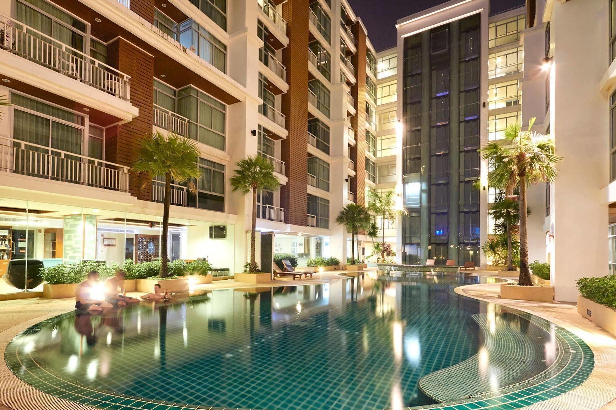 Art Patong Residence 布吉 外观 照片